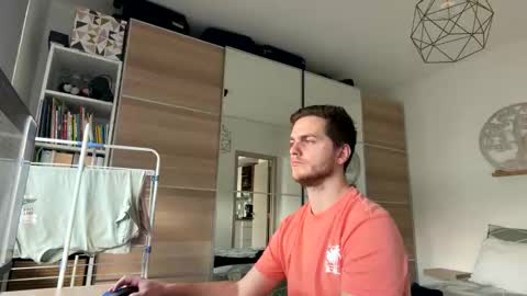 syl092 online show from January 16, 1:48 pm