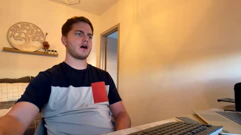 syl092 online show from March 25, 5:52 pm