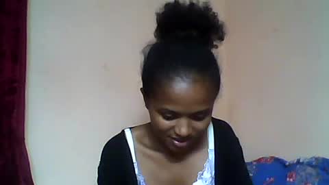 Snapshot of sylvaniah01 chatting on May 21, 7:21 pm sylvaniah01 online show from May 21, 7:21 pm