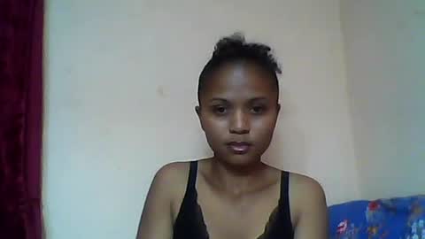 Snapshot of sylvaniah01 chatting on May 22, 7:37 am sylvaniah01 online show from May 22, 7:37 am