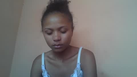 Snapshot of sylvaniah01 chatting on July 6, 6:10 am sylvaniah01 online show from July 6, 6:10 am