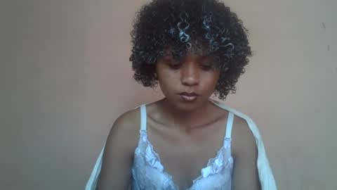 Snapshot of sylvaniah01 chatting on July 7, 7:23 am sylvaniah01 online show from July 7, 7:23 am