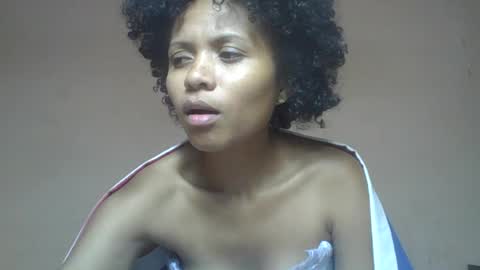 Snapshot of sylvaniah01 chatting on July 8, 7:51 pm sylvaniah01 online show from July 8, 7:51 pm