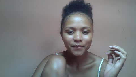 Snapshot of sylvaniah01 chatting on July 12, 10:17 am sylvaniah01 online show from July 12, 10:17 am