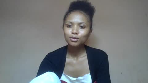 Snapshot of sylvaniah01 chatting on July 12, 10:23 pm sylvaniah01 online show from July 12, 10:23 pm