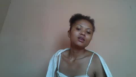 Snapshot of sylvaniah01 chatting on July 13, 10:29 am sylvaniah01 online show from July 13, 10:29 am