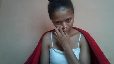 Snapshot of sylvaniah01 chatting on July 14, 7:24 am sylvaniah01 online show from July 14, 7:24 am