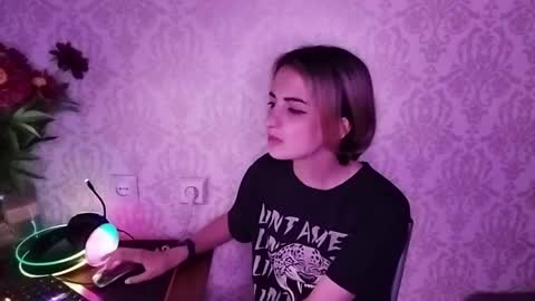 Emily online show from May 31, 6:09 pm