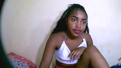 sylviasexy27 online show from December 4, 2:59 pm