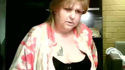 Snapshot of sylviastar47 chatting on March 12, 9:10 pm Sylviastar47 online show from March 12, 9:10 pm