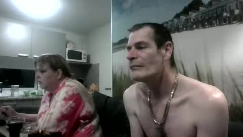 Snapshot of sylviastar47 chatting on April 2, 6:38 pm Sylviastar47 online show from April 2, 6:38 pm