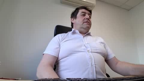 Snapshot of sympa_trique chatting on June 11, 6:33 am sympa_trique online show from June 11, 6:33 am