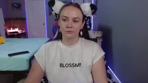 Jennah online show from June 20, 10:01 pm