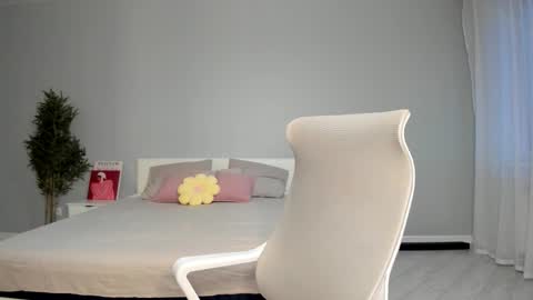 Mila online show from October 28, 12:47 am