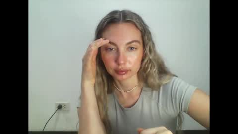 Snapshot of syrami chatting on March 3, 6:25 pm syrami online show from March 3, 6:25 pm