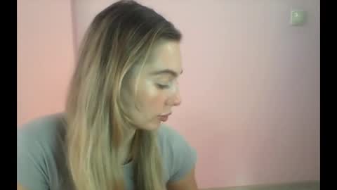 Snapshot of syrami chatting on June 18, 1:04 pm syrami online show from June 18, 1:04 pm