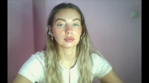 Snapshot of syrami chatting on June 30, 6:36 am syrami online show from June 30, 6:36 am