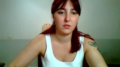 Snapshot of syssipisi chatting on September 8, 8:19 pm Sarah online show from September 8, 8:19 pm