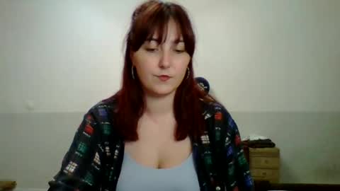 Snapshot of syssipisi chatting on September 18, 4:42 pm Sarah online show from September 18, 4:42 pm