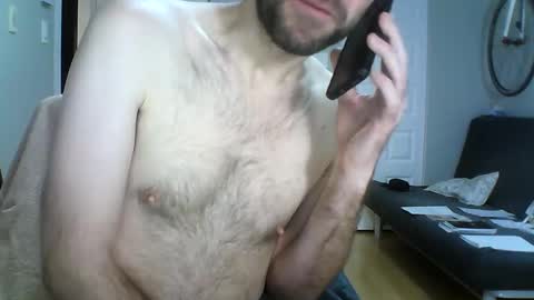 Snapshot of systemd8000 chatting on March 5, 12:16 am Systemd 8000 online show from March 5, 12:16 am