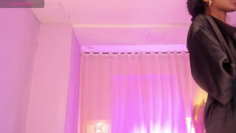Snapshot of t4mmy_ chatting on March 22, 4:54 pm t4mmy_ online show from March 22, 4:54 pm