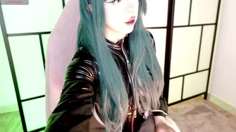 Snapshot of ta_miau chatting on April 3, 11:36 pm Nice to meet you I am Mia3 online show from April 3, 11:36 pm