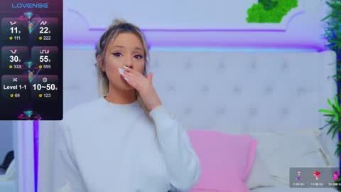 Snapshot of taahiraarabian chatting on February 4, 3:57 pm Arianna online show from February 4, 3:57 pm