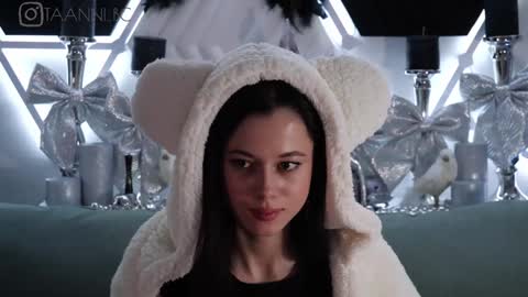 Snapshot of taanni_bc chatting on January 25, 3:30 pm TAANNI online show from January 25, 3:30 pm