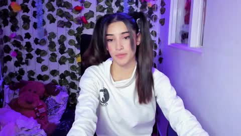 Snapshot of tabitapurple chatting on December 7, 11:51 am TABITA online show from December 7, 11:51 am