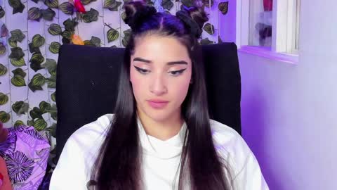 Snapshot of tabitapurple chatting on December 10, 2:50 pm TABITA online show from December 10, 2:50 pm