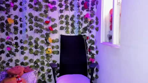 Snapshot of tabitapurple chatting on December 13, 5:54 pm TABITA online show from December 13, 5:54 pm