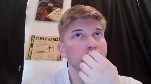 Snapshot of tacony123456 chatting on January 12, 2:44 pm collegetwinkboi online show from January 12, 2:44 pm