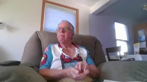 tacrunner66_ online show from April 16, 11:07 pm