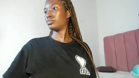 Snapshot of tahira_21 chatting on April 21, 1:42 am Tahira online show from April 21, 1:42 am
