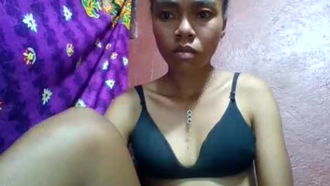 tahiryjosiah online show from February 22, 3:18 am