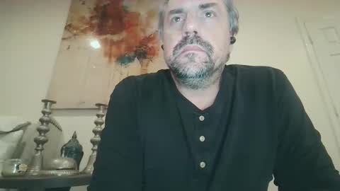 Snapshot of taiboi chatting on January 4, 5:37 am TaiBoi online show from January 4, 5:37 am