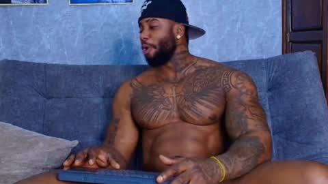 Tairon Tucke online show from February 25, 6:03 am