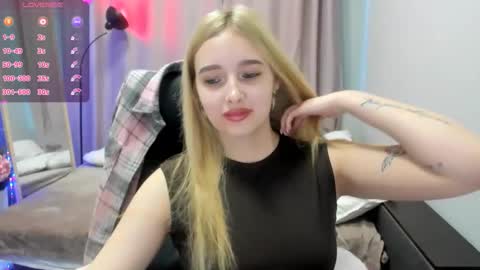 Taisia online show from April 19, 7:51 am