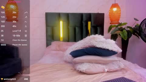 Taissa online show from March 9, 4:22 pm