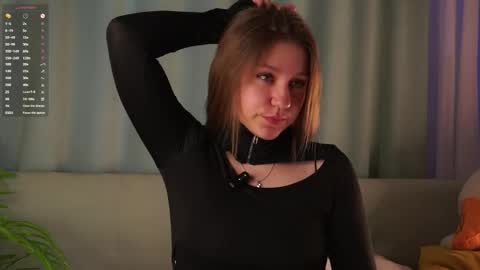 Snapshot of taithelme chatting on May 11, 1:33 am Molly online show from May 11, 1:33 am