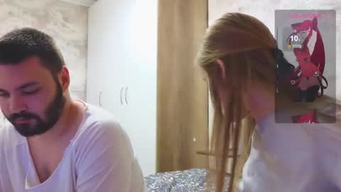 Snapshot of taiti_fox_cub chatting on October 12, 5:01 pm taiti_fox_cub online show from October 12, 5:01 pm