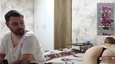 Snapshot of taiti_fox_cub chatting on October 30, 4:52 pm taiti_fox_cub online show from October 30, 4:52 pm