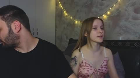 Snapshot of taiti_fox_cub chatting on April 7, 1:00 pm taiti_fox_cub online show from April 7, 1:00 pm