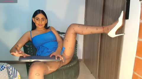 talianaprada_ online show from March 1, 1:07 am