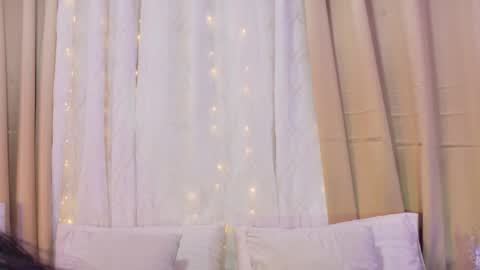 tali  online show from May 25, 6:47 pm