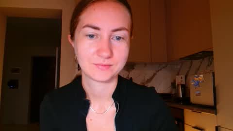  Kira  online show from October 25, 5:48 am