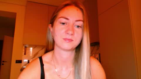  Kira  online show from November 19, 6:02 am