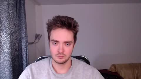 Snapshot of tall_sam chatting on February 23, 5:50 pm tall_sam online show from February 23, 5:50 pm