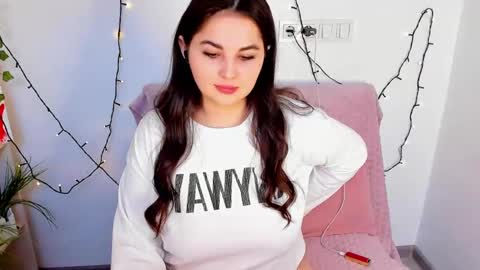 Snapshot of talla_la chatting on February 13, 7:24 am Talla online show from February 13, 7:24 am