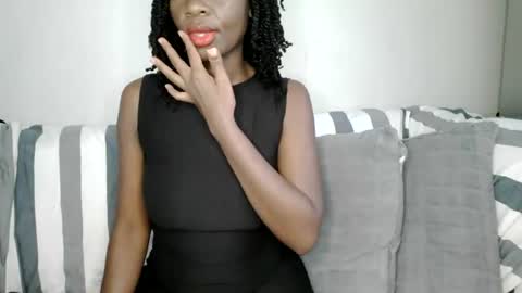 Snapshot of tallhornybear chatting on June 19, 12:09 pm KIMBERLY online show from June 19, 12:09 pm